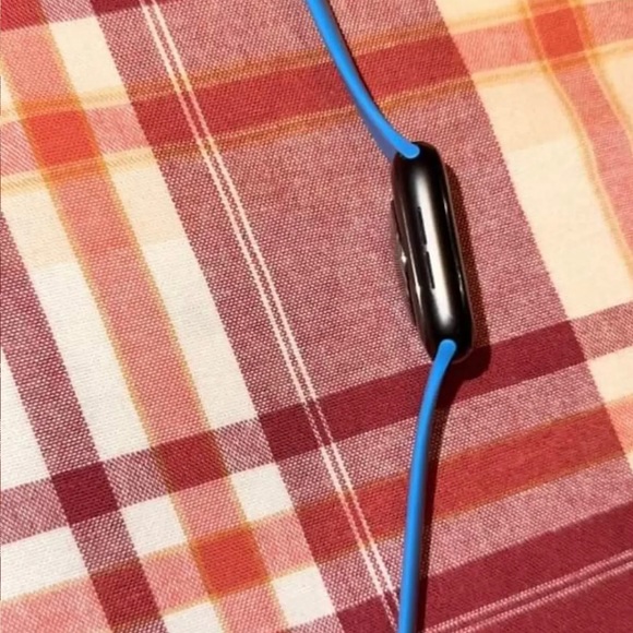 Apple Watch space grey 44MM - Picture 4 of 5